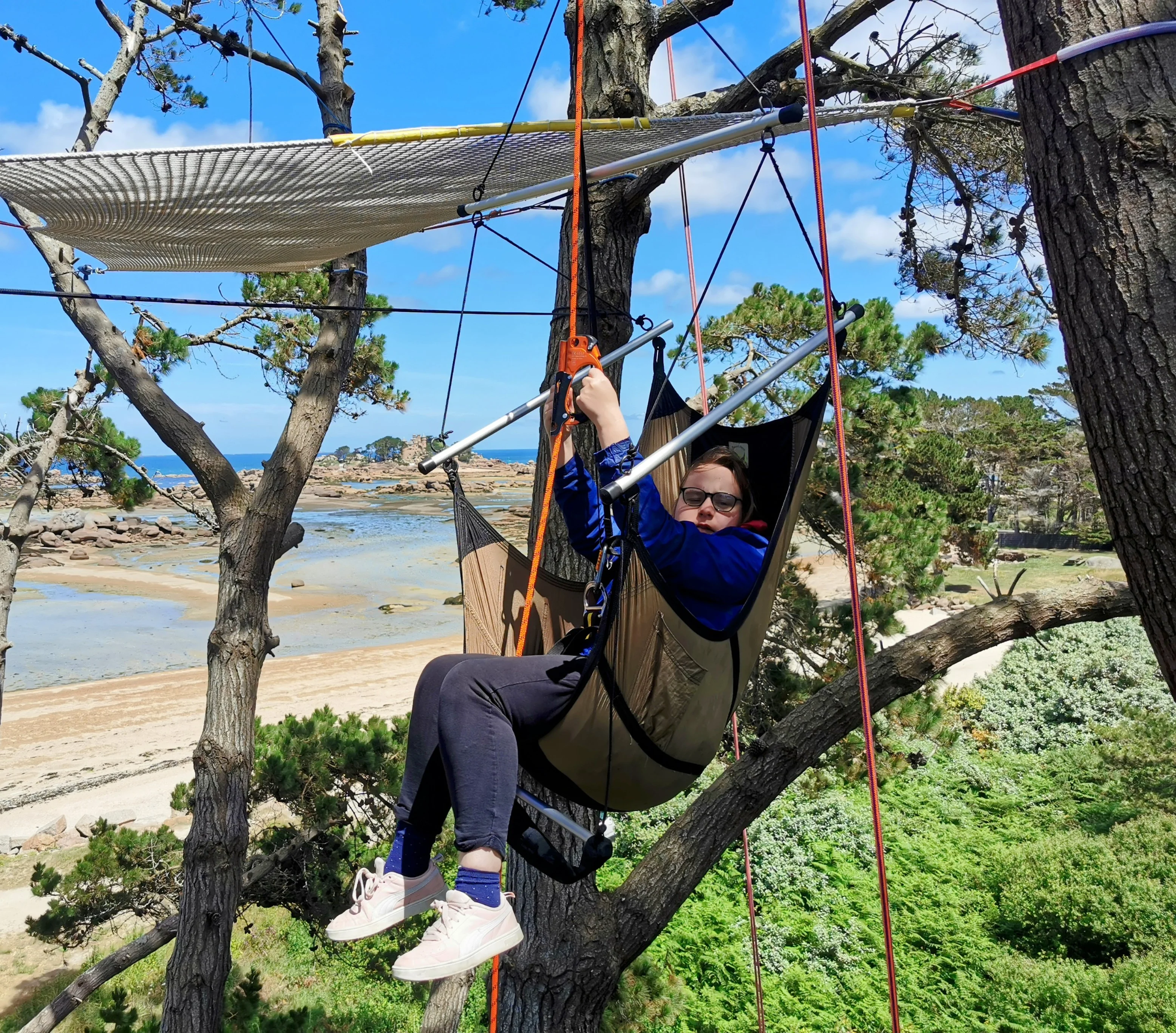 Atelier thérapeutique grimpe d'arbre handigrimpeurs Bretagne - Photo 12